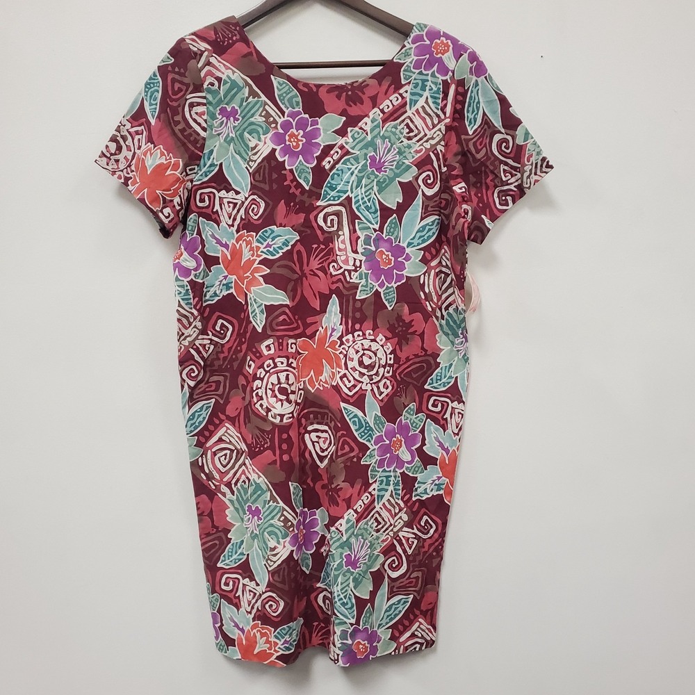 Vintage Hilo Hattie Dress Size M Tiki Floral NWT Knee Length Oversized Hawaii
